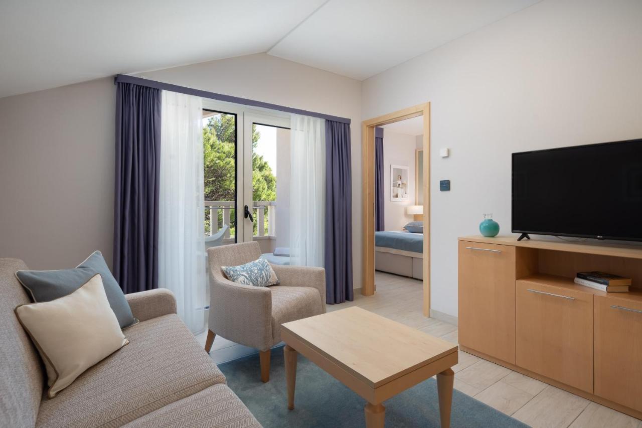 Aparthotel Flora Tučepi Εξωτερικό φωτογραφία