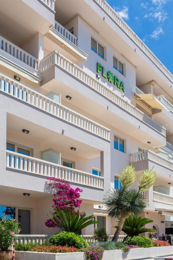 Aparthotel Flora Tučepi Εξωτερικό φωτογραφία